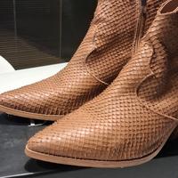 stivaletto donna il laccio