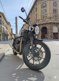 Triumph Street Twin 900 (2017)