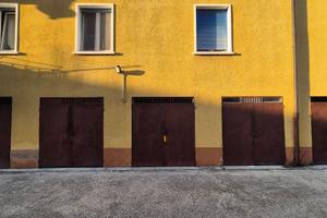 Garage Borgo Roma Via Scuderlando 101