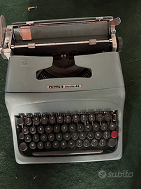 Olivetti Studio 44 vintage – macchina da scrivere