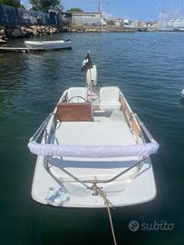 Boston Whaler 13 super sport 1982