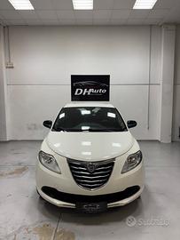 Lancia Ypsilon 1.2 69 CV 5 porte Platinum