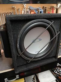 Subwoofer Alpine SBE-12BR con amplificatore V-Powe