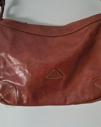 BORSA TRACOLLA IN CUOIO “BACARIA”