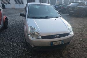 ford fiesta benzina 