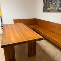 Tavolo e panca angolare