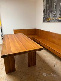 Tavolo e panca angolare
