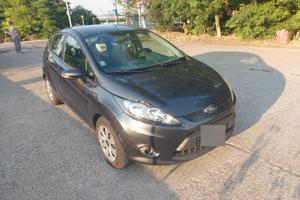 Ford Fiesta anno  2010.  1.6 TDI