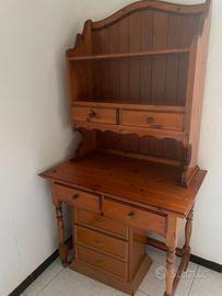 Scrivania in legno massello