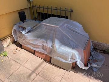 Lotto di 70 piastrelle in cemento rosso da esterno