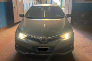 TOYOTA AURIS EURO 6 CON PACCO BATTERIE REVISIONATO