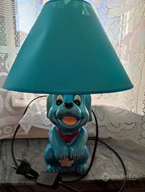 Lampada da comodino a forma di cagnolino 