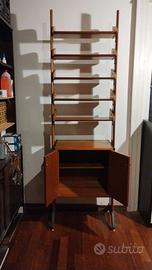 libreria con mobiletto sottostante