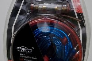 KIT AMPLIFICATORE AUTO 