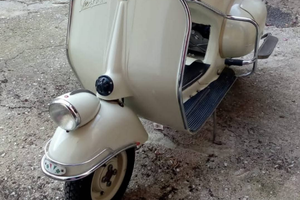 Vespa Faro basso del 1955