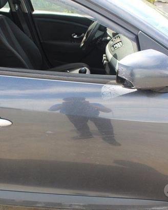 PORTIERA ANTERIORE DESTRA RENAULT Megane Serie (08