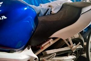 ricambi per CBR 600 F anno 2000