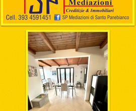 Attico arredato con terrazzo a livello