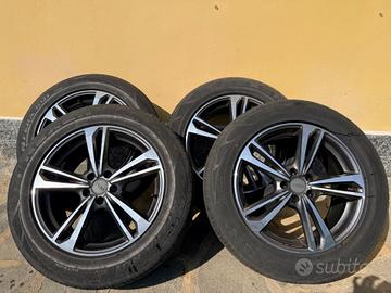 Set cerchi e pneumatici