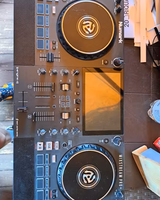 NUMARK MIXSTREAM PRO +