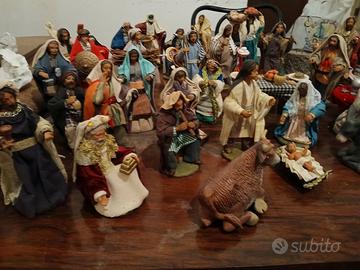 Presepe 47 pezzi in creta dipinti a mano 15 cent.