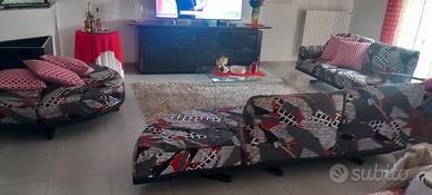 Tris divani + 2 fioriere