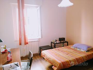 Camera singola a studentessa o lavoratrice