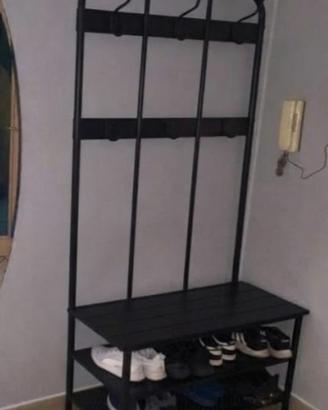 Panca Ikea appendiabiti portascarpe e giubbino