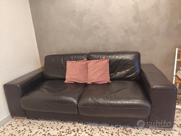 divano letto in pelle 