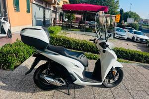 HONDA SH 125 TUTTO INCLUSO ANCHE PASSAGGIO! MINI