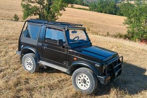 Suzuki samurai 
