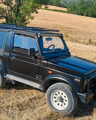 Suzuki samurai 