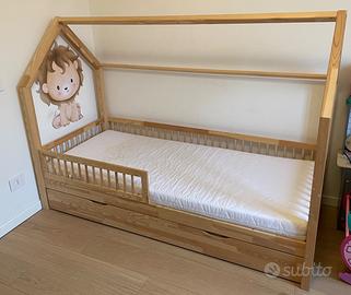 Letto a capanna con cassettone (+2 materassi)