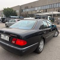 MERCEDES E200 KOMPRESOR BENZINA-GPL 92.000KM STORI