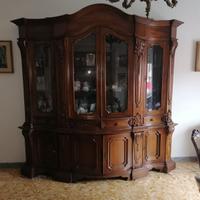 Credenza con vetrina