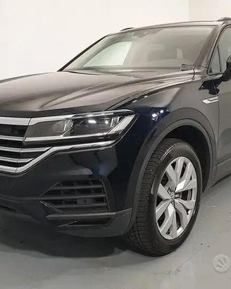 PARTE FRONTALE VOLKSWAGEN TOUAREG #070