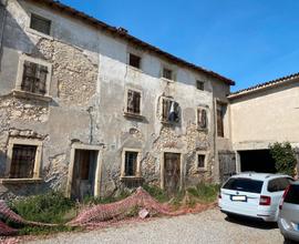 Rustico in zona panoramica a Soave