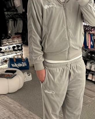 tuta corteiz in ciniglia