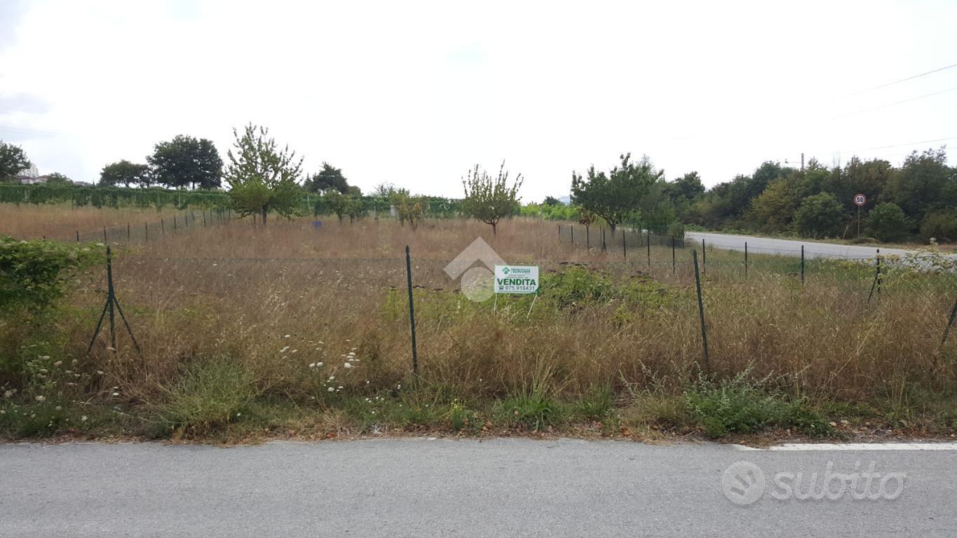 TER. RESIDENZIALE A GUALDO TADINO - Vista 2