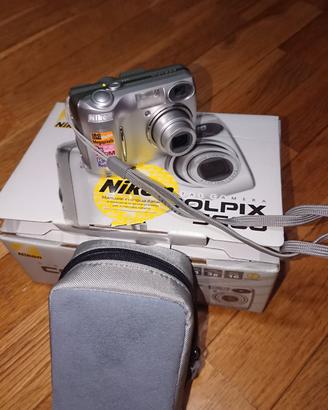 Nikon Coolpix 5600