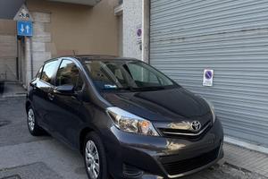Toyota yaris 1.0 del 2012