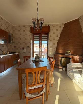 4 LOCALI A CAIVANO