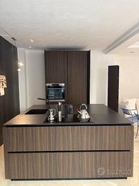 Cucina con isola quadrata MESONS GOCCIA SCONTO 55%