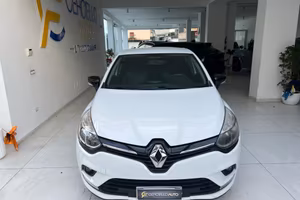 RENAULT Clio dCi 8V 75 CV 5 porte Moschino Inten