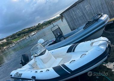 Gommone con motore
