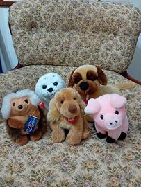 peluche riccio, orso, 2 cani, foca, maialino trudi