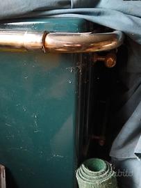 Stufa a legno in ghisa