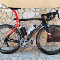 Pinarello Dogma F8 bici da corsa 