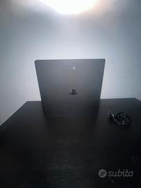 ps4 pro+11 giochi+2controller