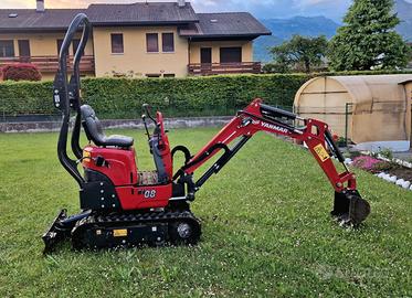 MINIESCAVATORE YANMAR SW08